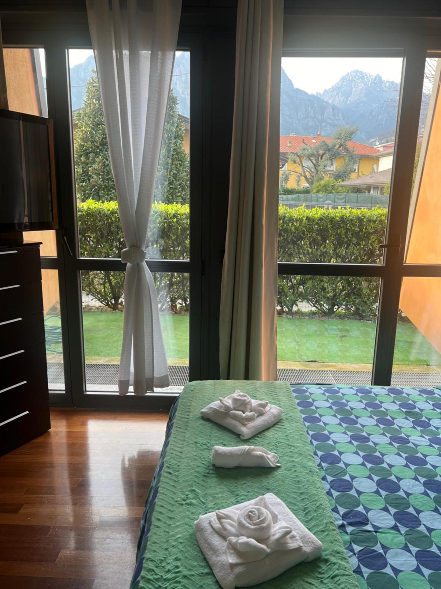 B&B Resilienza - Camera Privata Con Bagno 레코 외부 사진
